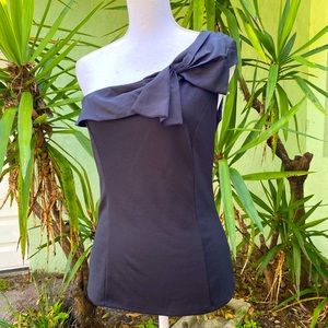 One Shoulder Black Big Bow Top